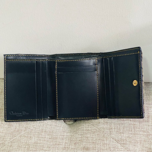 Christian Dior wallet - Picture 7 of 10